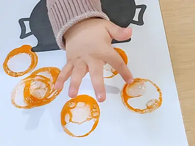 Activités manuelles à la Maison d'assistanters maternelles